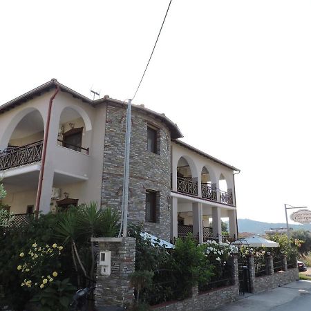 Apart Boutique Giorgos Амолиани Экстерьер фото