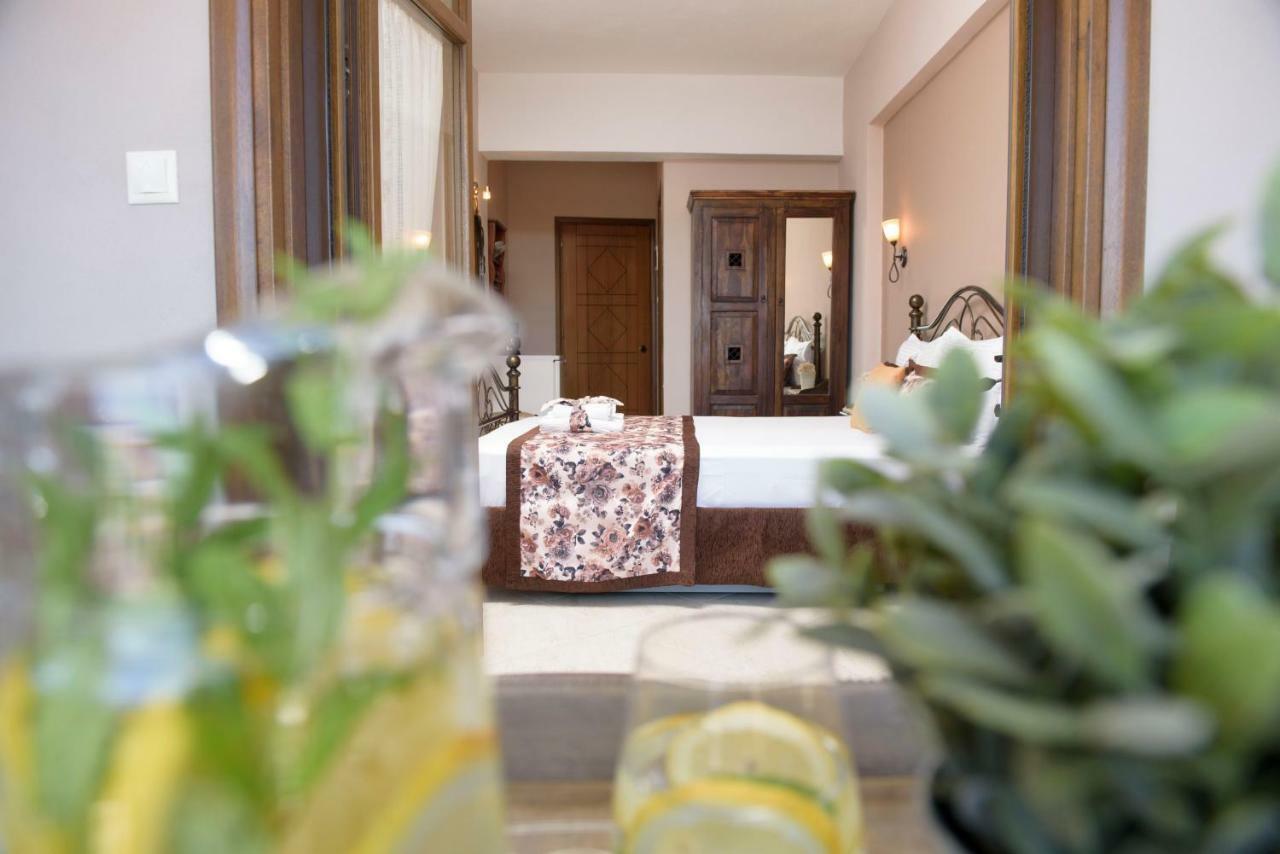 Apart Boutique Giorgos Амолиани Номер фото
