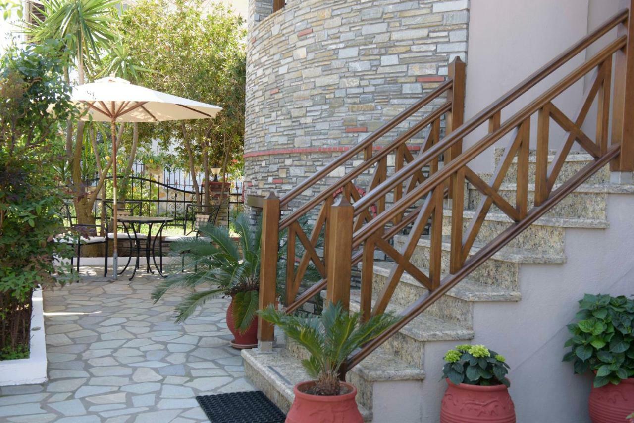 Apart Boutique Giorgos Амолиани Экстерьер фото